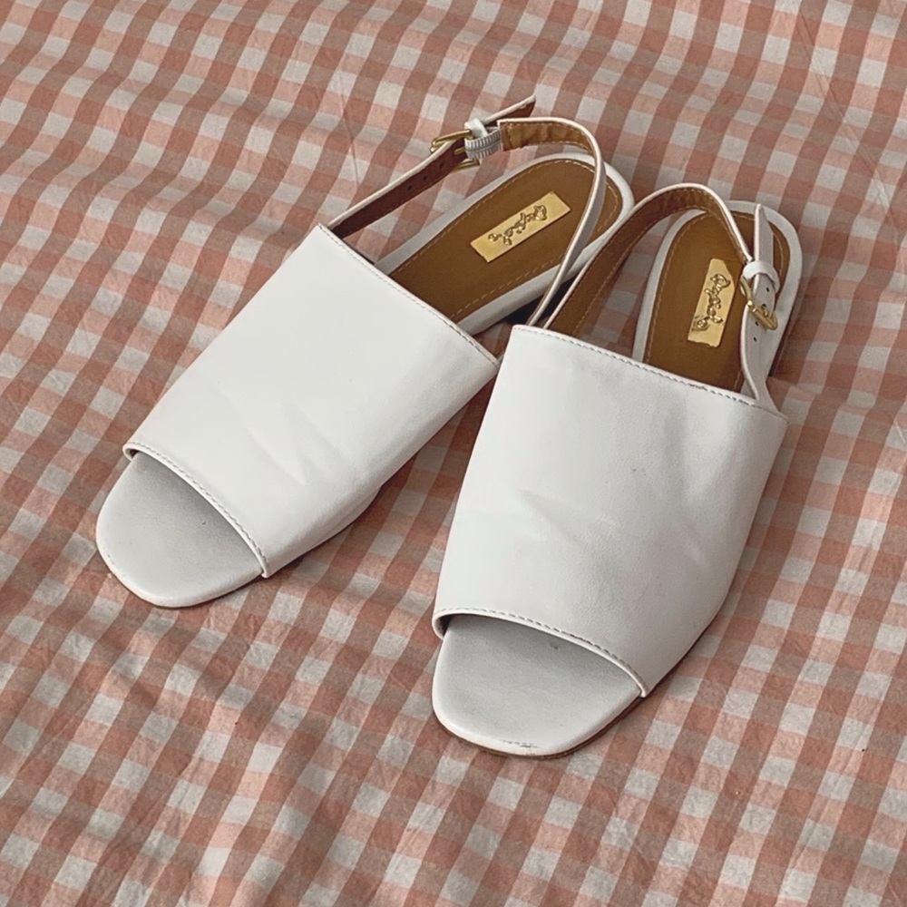 SOLD 90s slip-on sandals